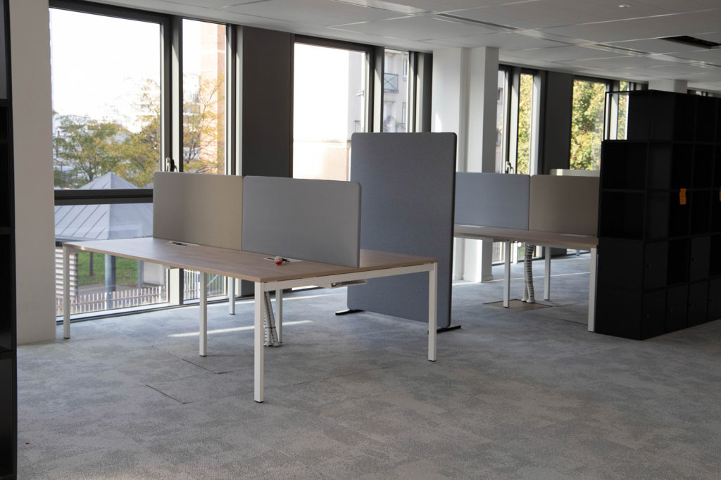 bureau professionnel open space - Installation & livraison de meuble pour professionnel & particulier l BSP France